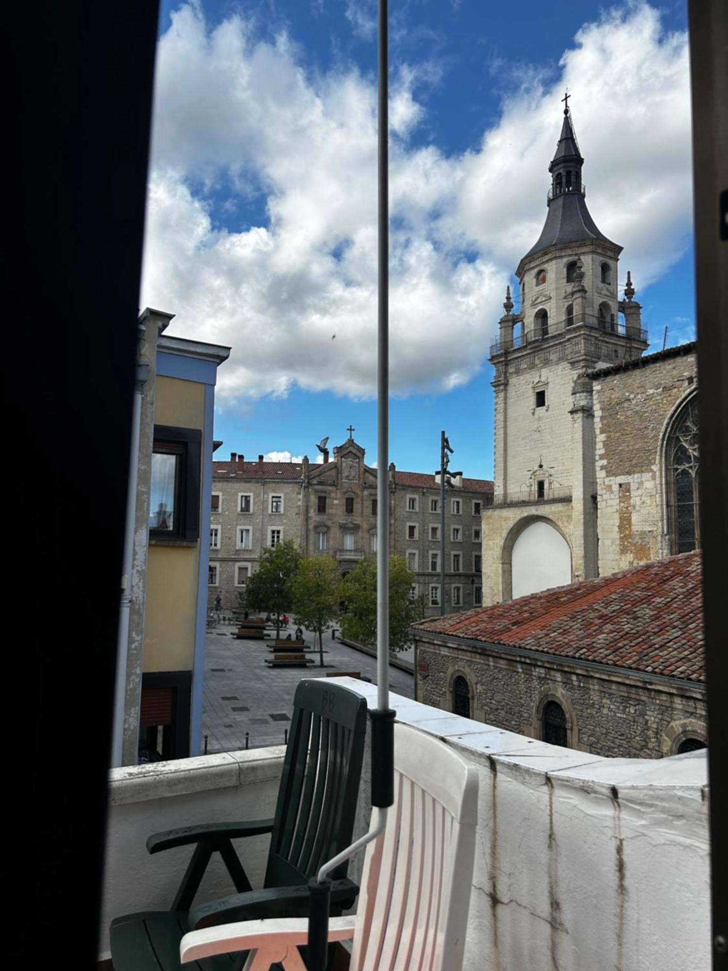 Habitacion Privada En Pleno Centro De Vitoria-Gasteiz Eksteriør bilde